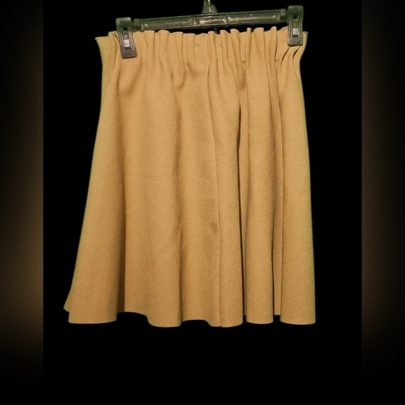 Zara EUC Small Pleated Tan Skirt for Women Waist Stretch 32 - Picture 4 of 4